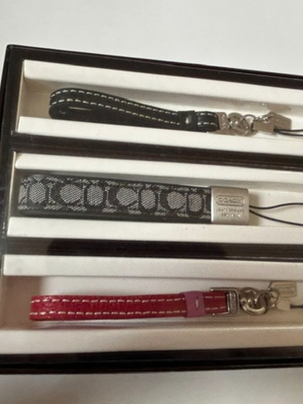 BRAND NEW RARE COACH SIGNATURE PHONE CASE WRISTLET SET OF 3 BUNDLE